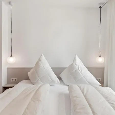 1 Bedroom Awesome In Tossens Daire Stick